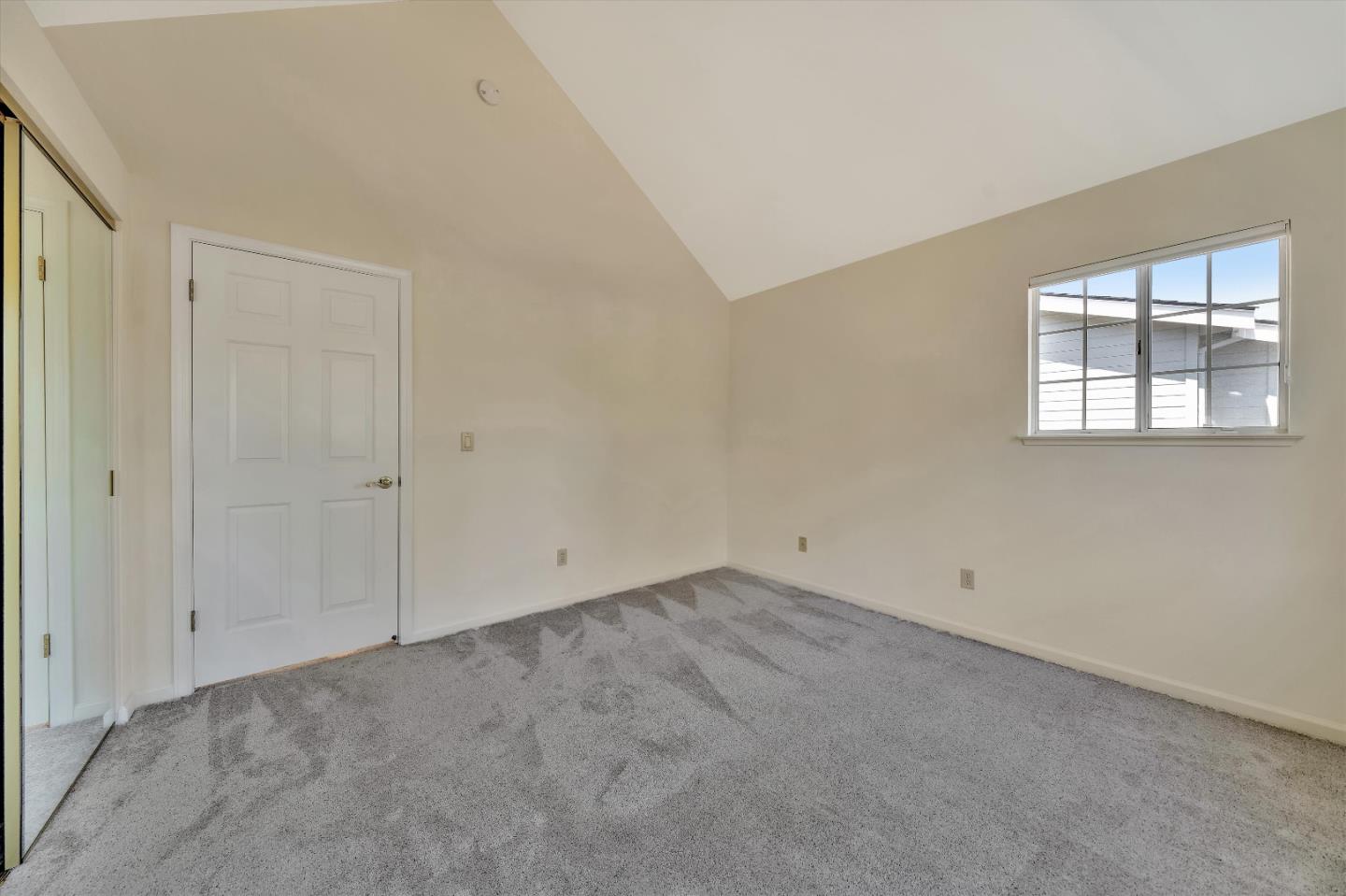 Detail Gallery Image 28 of 44 For 824 Bay Harbour Dr, Redwood City,  CA 94065 - 4 Beds | 3 Baths