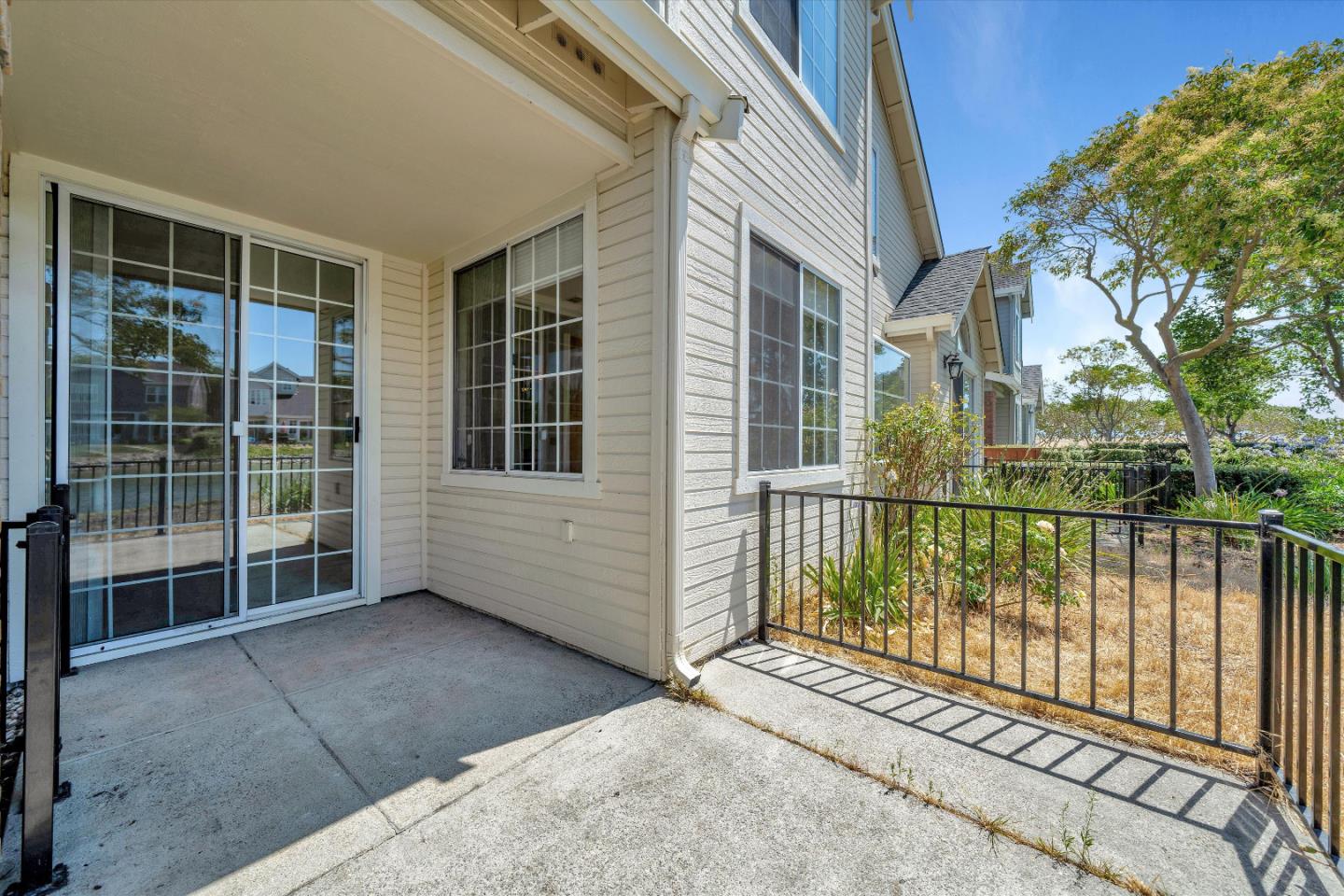 Detail Gallery Image 41 of 44 For 824 Bay Harbour Dr, Redwood City,  CA 94065 - 4 Beds | 3 Baths