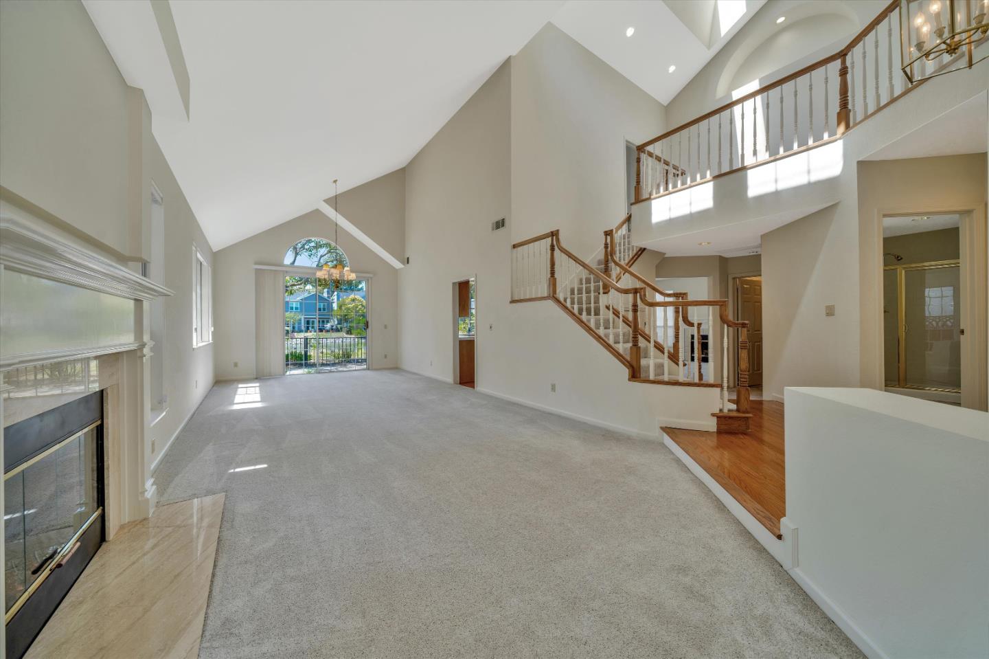 Detail Gallery Image 5 of 44 For 824 Bay Harbour Dr, Redwood City,  CA 94065 - 4 Beds | 3 Baths