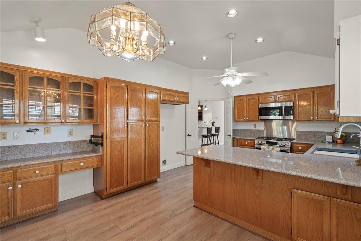 Detail Gallery Image 13 of 19 For 7886 Moorfoot Ct, San Jose,  CA 95135 - 2 Beds | 2/1 Baths