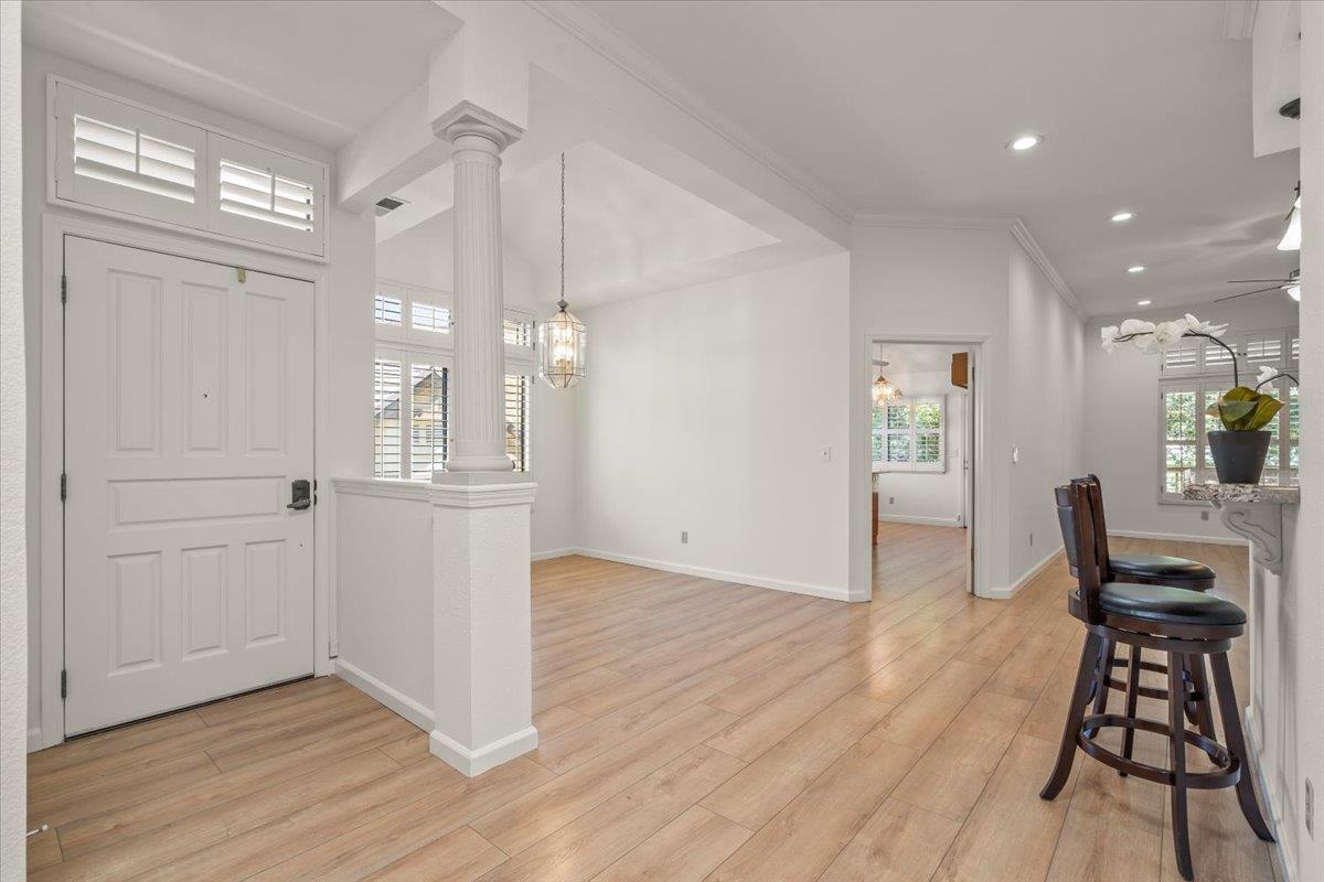 Detail Gallery Image 4 of 19 For 7886 Moorfoot Ct, San Jose,  CA 95135 - 2 Beds | 2/1 Baths