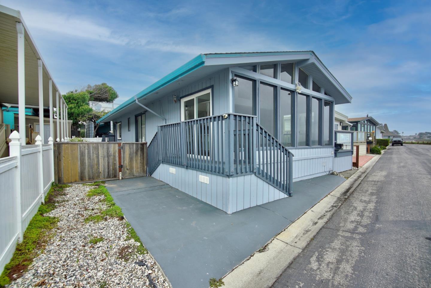 Detail Gallery Image 5 of 16 For 2395 Delaware Ave #63,  Santa Cruz,  CA 95060 - 2 Beds | 1/1 Baths