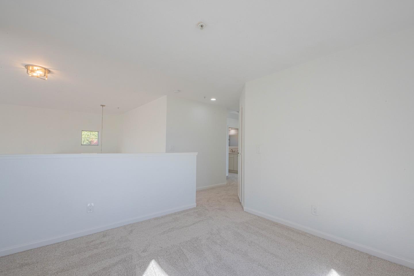 Detail Gallery Image 24 of 47 For 21905 Azure Crest Ct, Salinas,  CA 93908 - 3 Beds | 2/1 Baths
