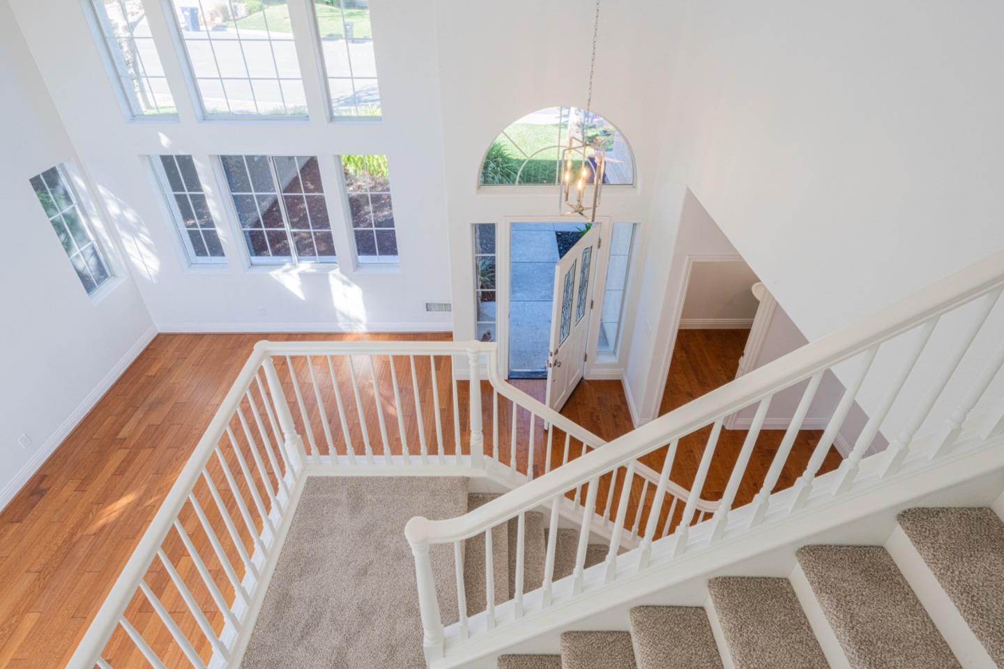 Detail Gallery Image 26 of 47 For 21905 Azure Crest Ct, Salinas,  CA 93908 - 3 Beds | 2/1 Baths