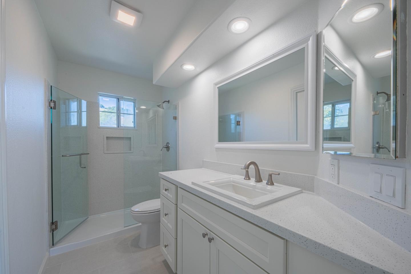 Detail Gallery Image 40 of 47 For 21905 Azure Crest Ct, Salinas,  CA 93908 - 3 Beds | 2/1 Baths