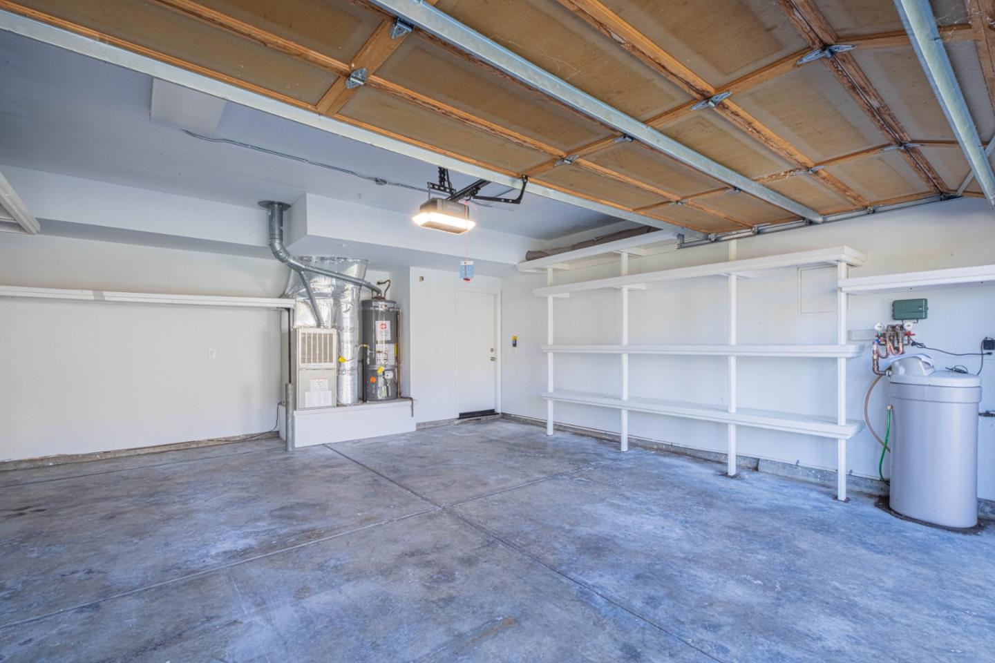 Detail Gallery Image 44 of 47 For 21905 Azure Crest Ct, Salinas,  CA 93908 - 3 Beds | 2/1 Baths