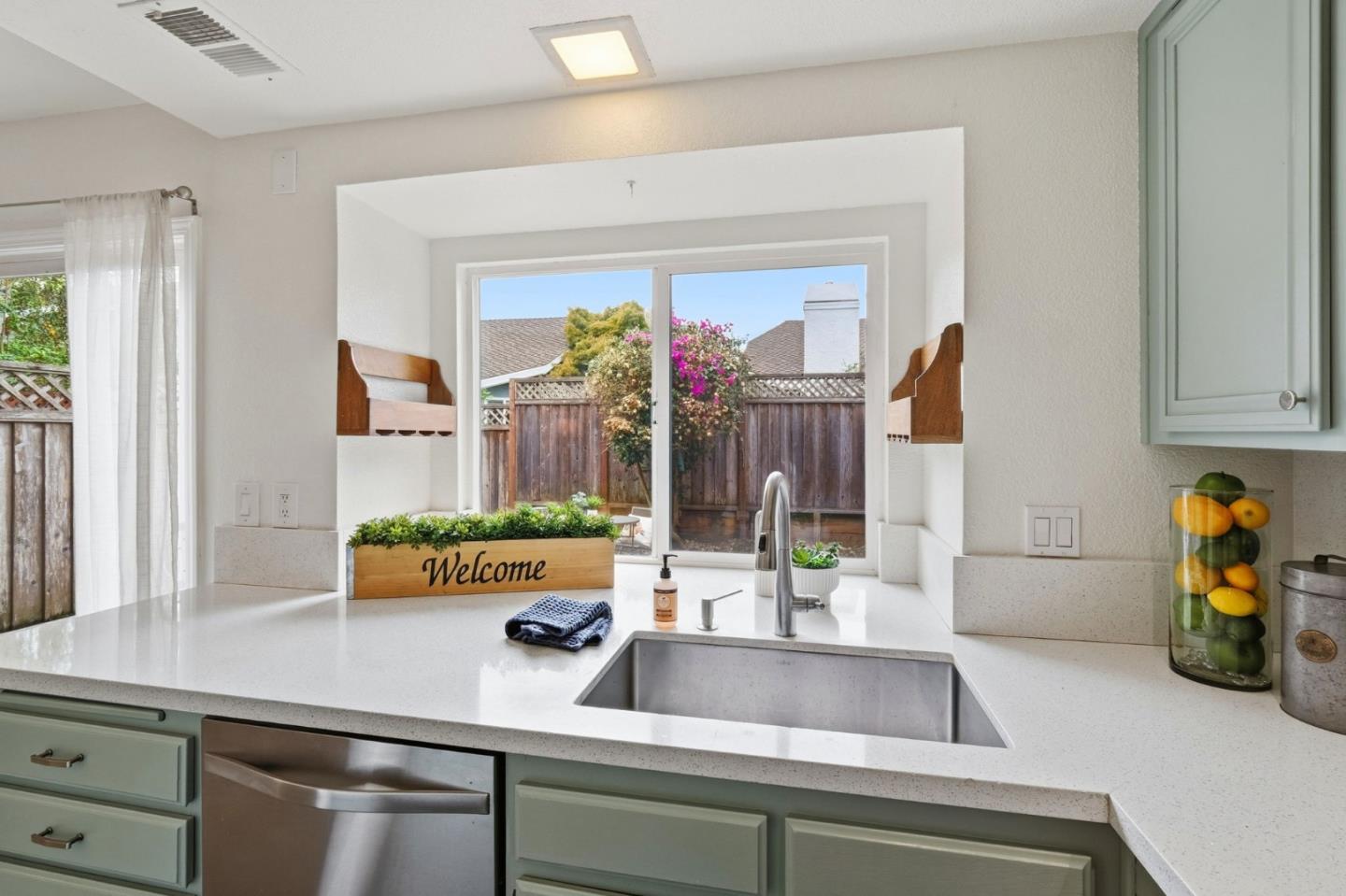 Detail Gallery Image 11 of 37 For 283 Perch Way, Aptos,  CA 95003 - 2 Beds | 2/1 Baths