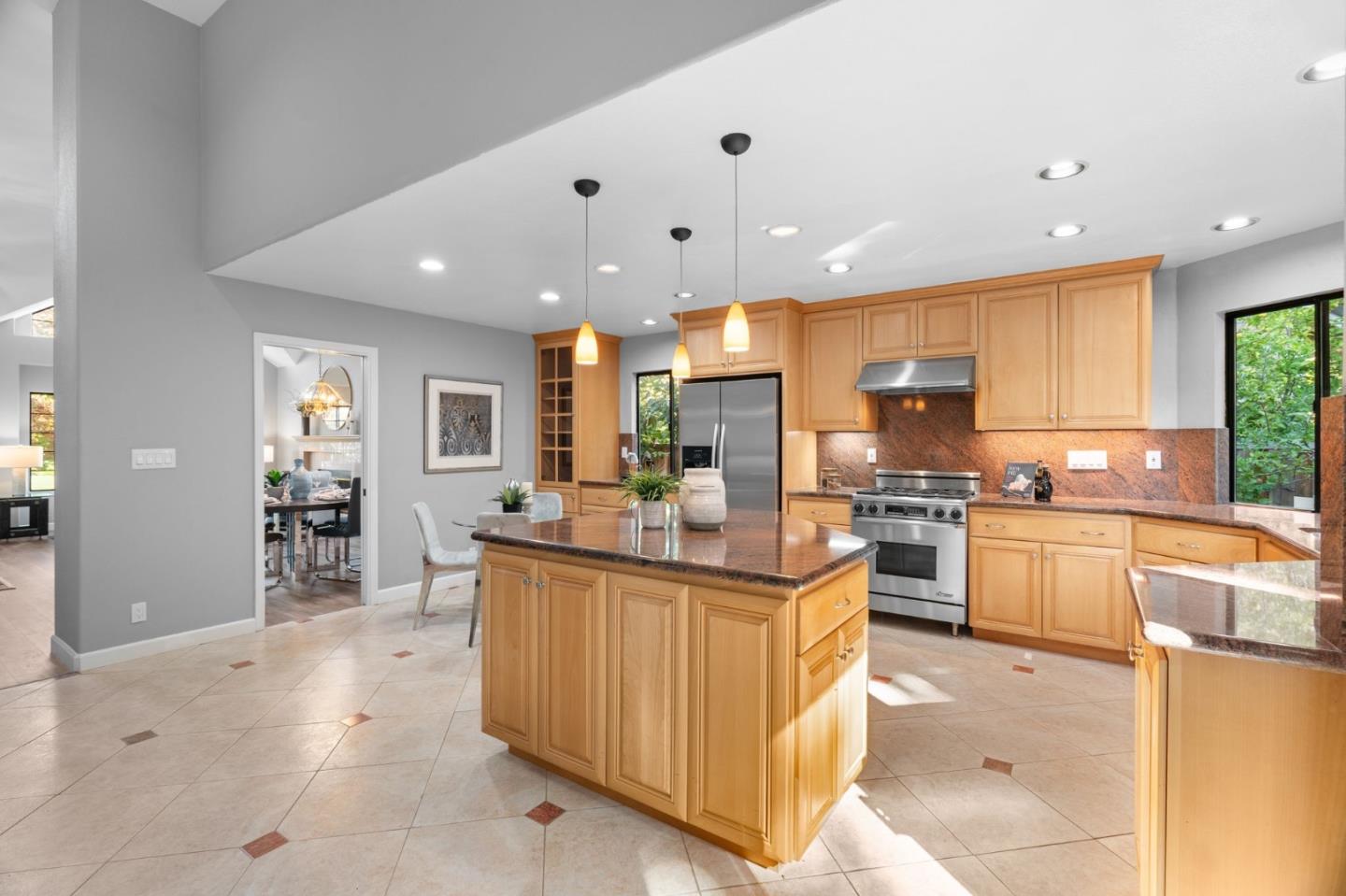 Detail Gallery Image 22 of 46 For 44423 View Point Cir, Fremont,  CA 94539 - 4 Beds | 2 Baths