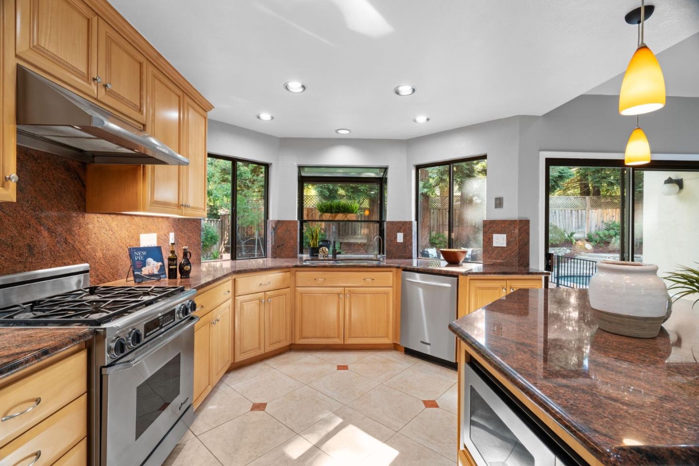 Detail Gallery Image 23 of 46 For 44423 View Point Cir, Fremont,  CA 94539 - 4 Beds | 2 Baths