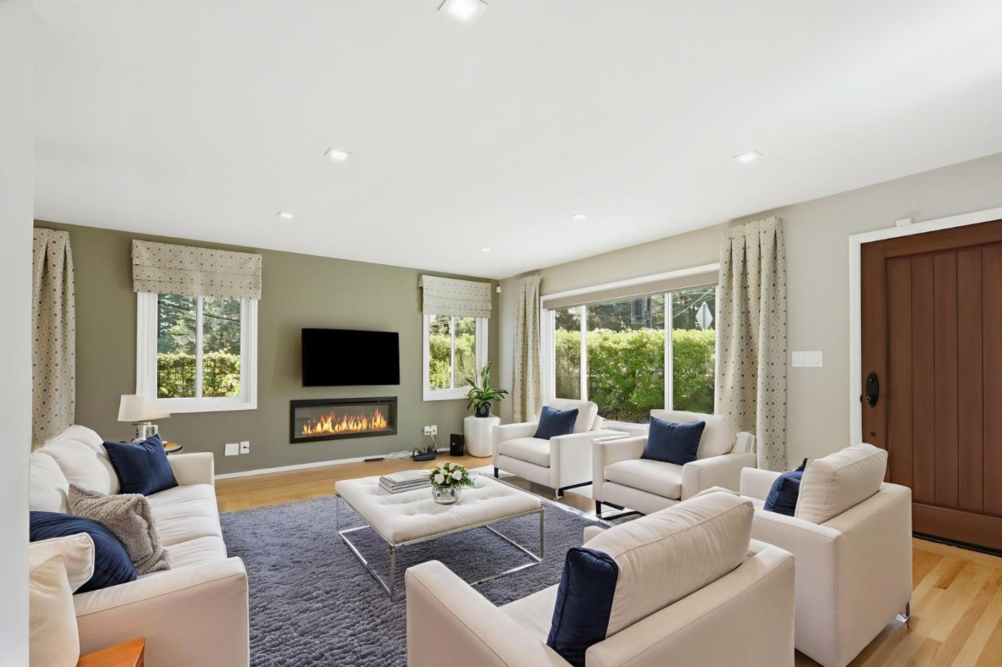 Detail Gallery Image 14 of 40 For 179 Giffin Rd, Los Altos,  CA 94022 - 2 Beds | 2 Baths