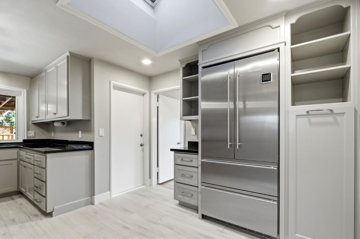 Detail Gallery Image 21 of 40 For 179 Giffin Rd, Los Altos,  CA 94022 - 2 Beds | 2 Baths