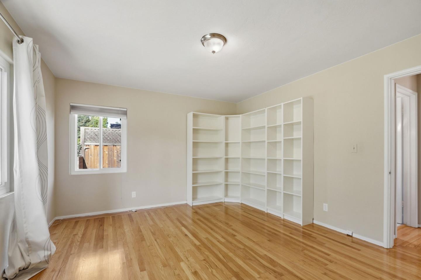 Detail Gallery Image 28 of 40 For 179 Giffin Rd, Los Altos,  CA 94022 - 2 Beds | 2 Baths