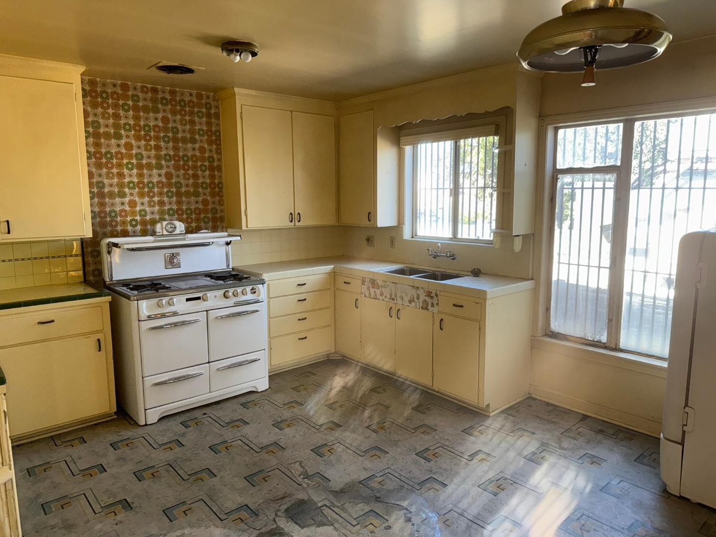 Detail Gallery Image 18 of 30 For 3 S Wood St, Salinas,  CA 93905 - – Beds | – Baths