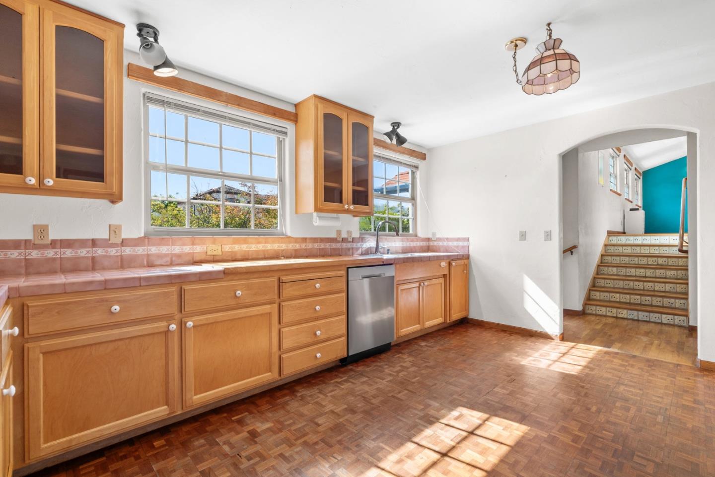 Detail Gallery Image 17 of 56 For 1735 Matthews Ln, Santa Cruz,  CA 95062 - 3 Beds | 2 Baths