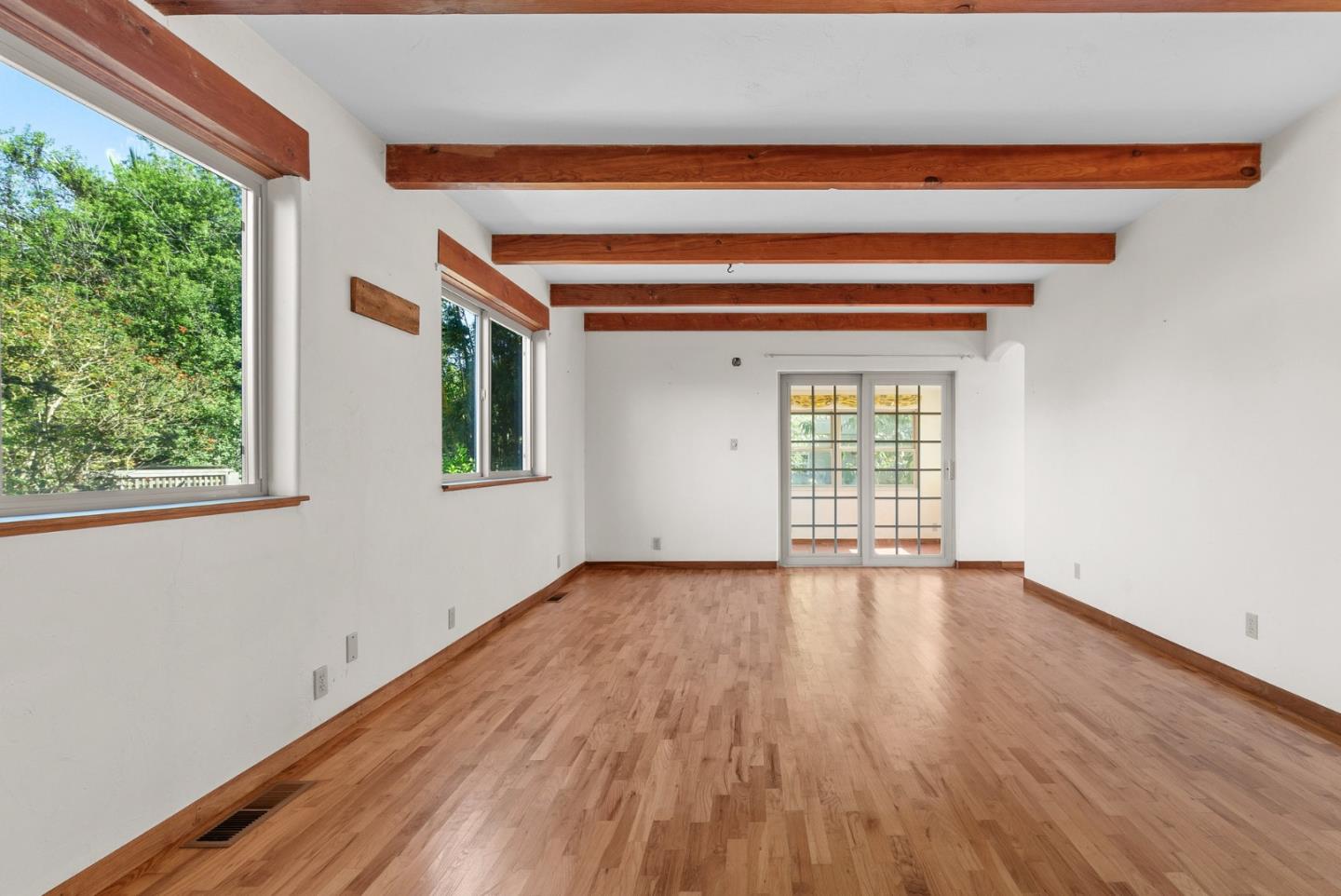 Detail Gallery Image 23 of 56 For 1735 Matthews Ln, Santa Cruz,  CA 95062 - 3 Beds | 2 Baths