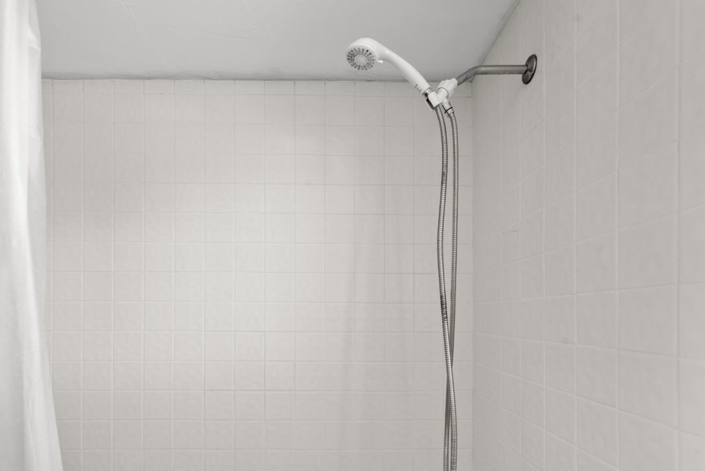 Detail Gallery Image 36 of 56 For 1735 Matthews Ln, Santa Cruz,  CA 95062 - 3 Beds | 2 Baths