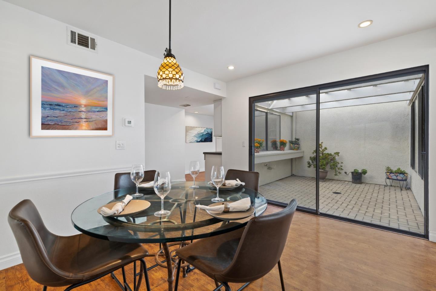 Detail Gallery Image 15 of 36 For 15 Morena, Irvine,  CA 92612 - 2 Beds | 2/1 Baths