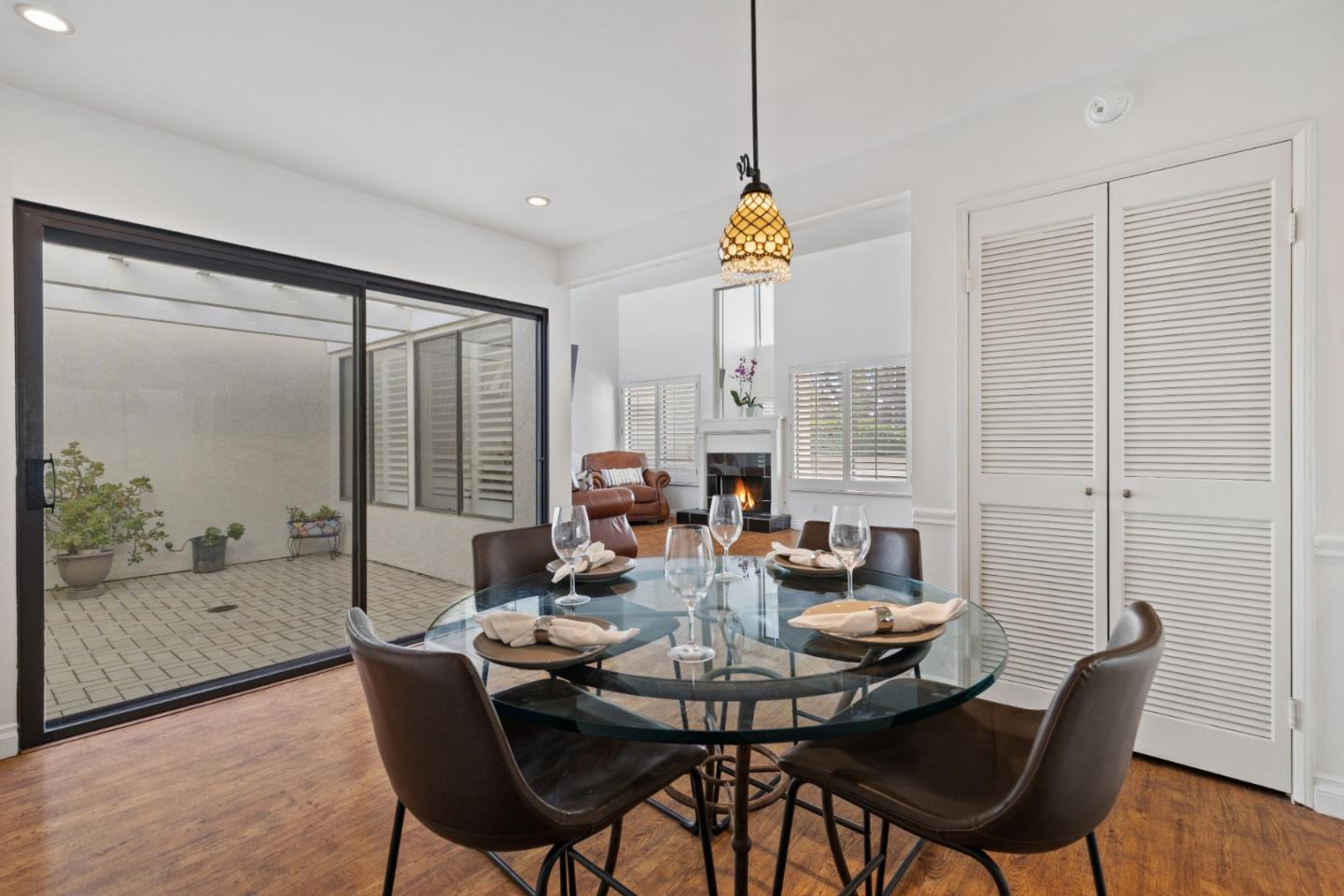 Detail Gallery Image 16 of 36 For 15 Morena, Irvine,  CA 92612 - 2 Beds | 2/1 Baths