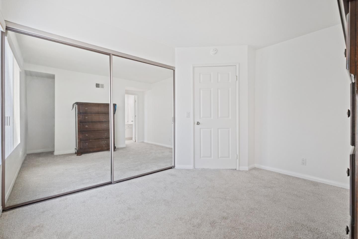 Detail Gallery Image 26 of 36 For 15 Morena, Irvine,  CA 92612 - 2 Beds | 2/1 Baths