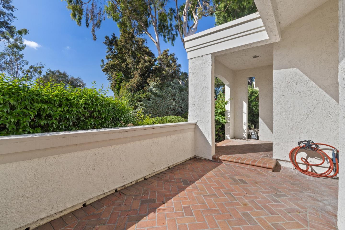 Detail Gallery Image 3 of 36 For 15 Morena, Irvine,  CA 92612 - 2 Beds | 2/1 Baths