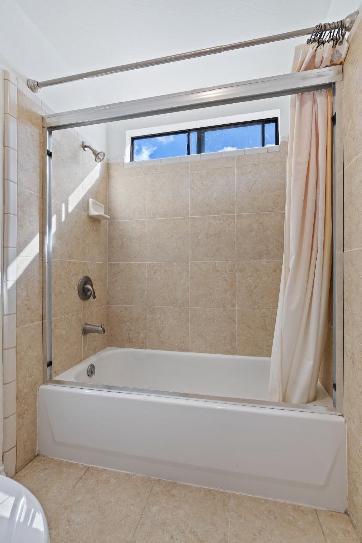 Detail Gallery Image 34 of 36 For 15 Morena, Irvine,  CA 92612 - 2 Beds | 2/1 Baths