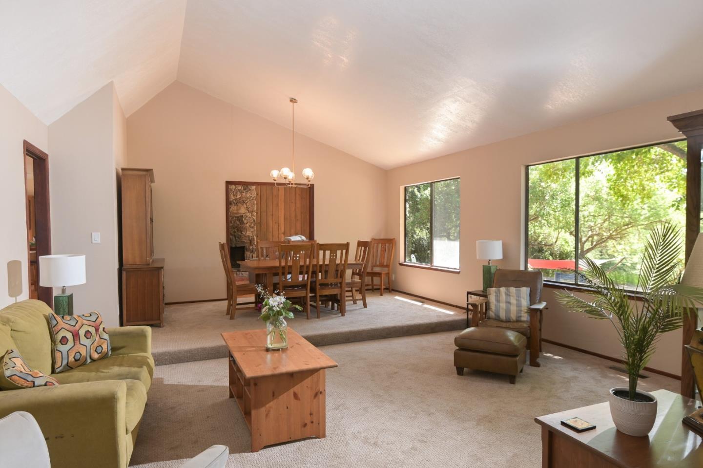 Detail Gallery Image 19 of 31 For 15223 Perry Ln, Morgan Hill,  CA 95037 - 4 Beds | 2/1 Baths