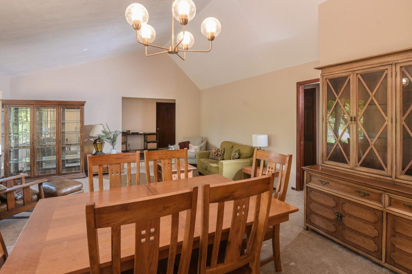 Detail Gallery Image 20 of 31 For 15223 Perry Ln, Morgan Hill,  CA 95037 - 4 Beds | 2/1 Baths