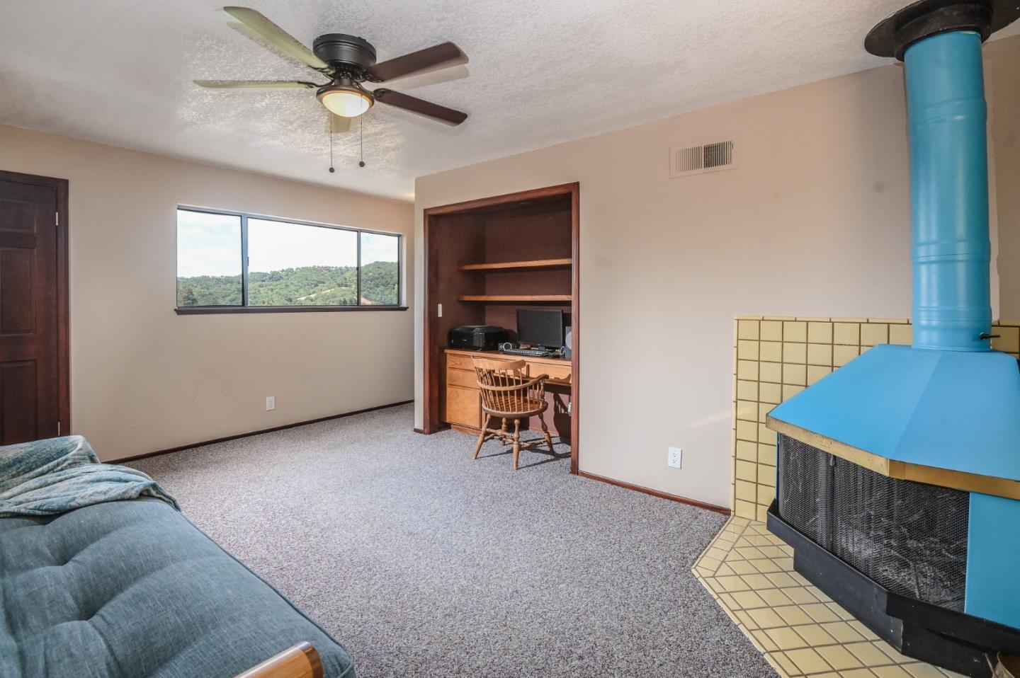 Detail Gallery Image 22 of 31 For 15223 Perry Ln, Morgan Hill,  CA 95037 - 4 Beds | 2/1 Baths