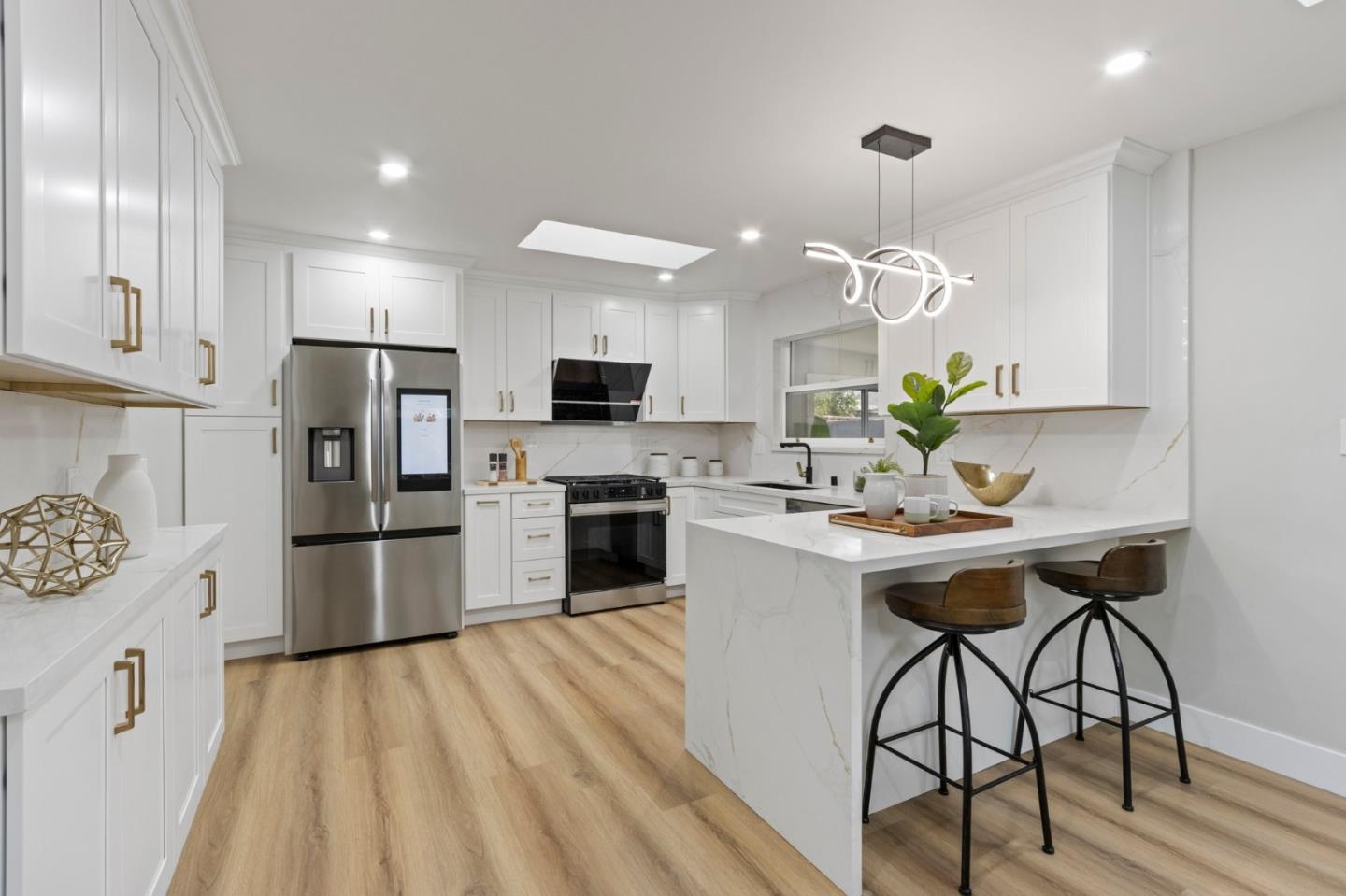 Detail Gallery Image 7 of 58 For 40422 Landon Ave, Fremont,  CA 94538 - 4 Beds | 3 Baths