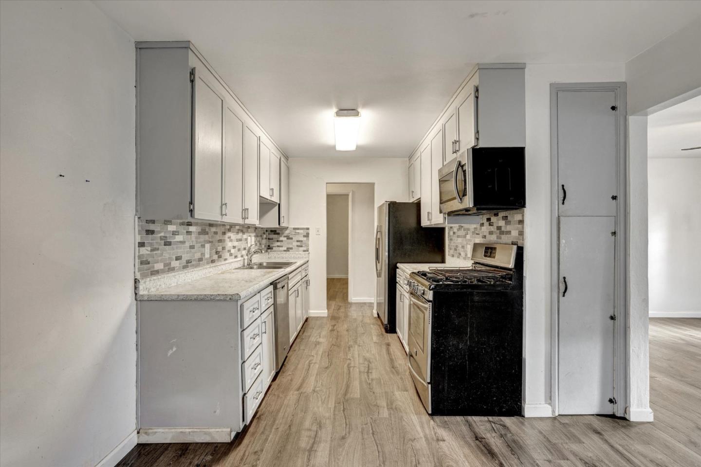 Detail Gallery Image 10 of 53 For 2114 Teakwood St, Vallejo,  CA 94591 - 3 Beds | 2 Baths