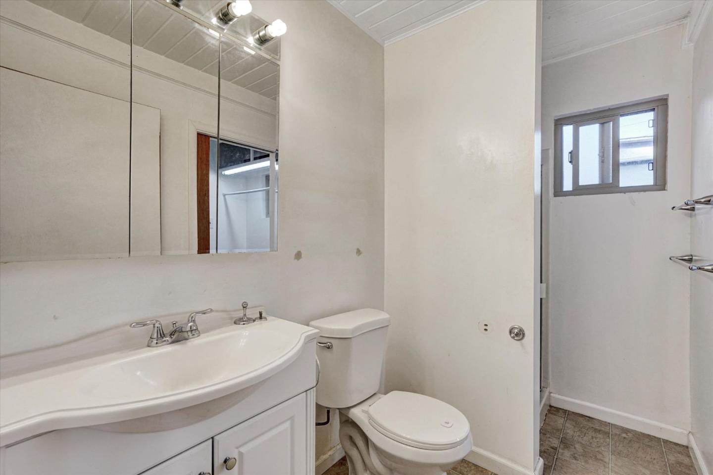 Detail Gallery Image 19 of 53 For 2114 Teakwood St, Vallejo,  CA 94591 - 3 Beds | 2 Baths