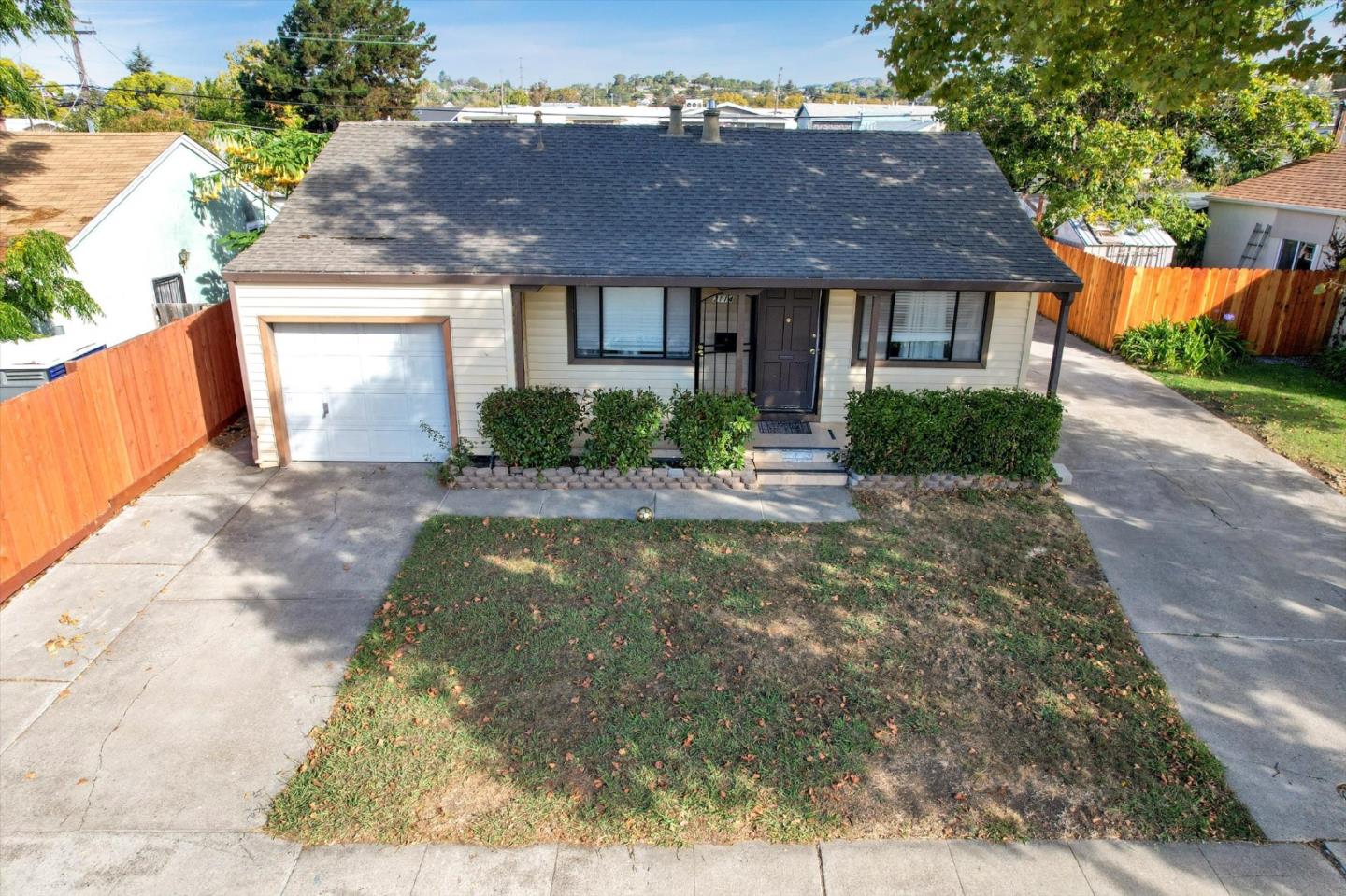 Detail Gallery Image 40 of 53 For 2114 Teakwood St, Vallejo,  CA 94591 - 3 Beds | 2 Baths