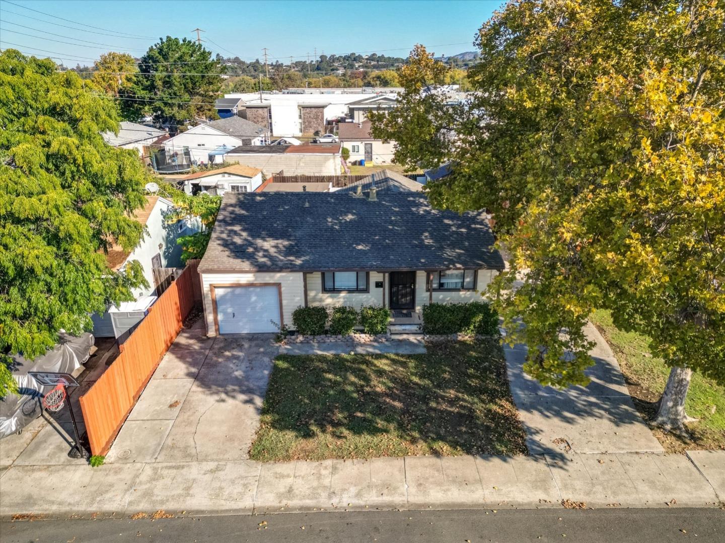 Detail Gallery Image 43 of 53 For 2114 Teakwood St, Vallejo,  CA 94591 - 3 Beds | 2 Baths