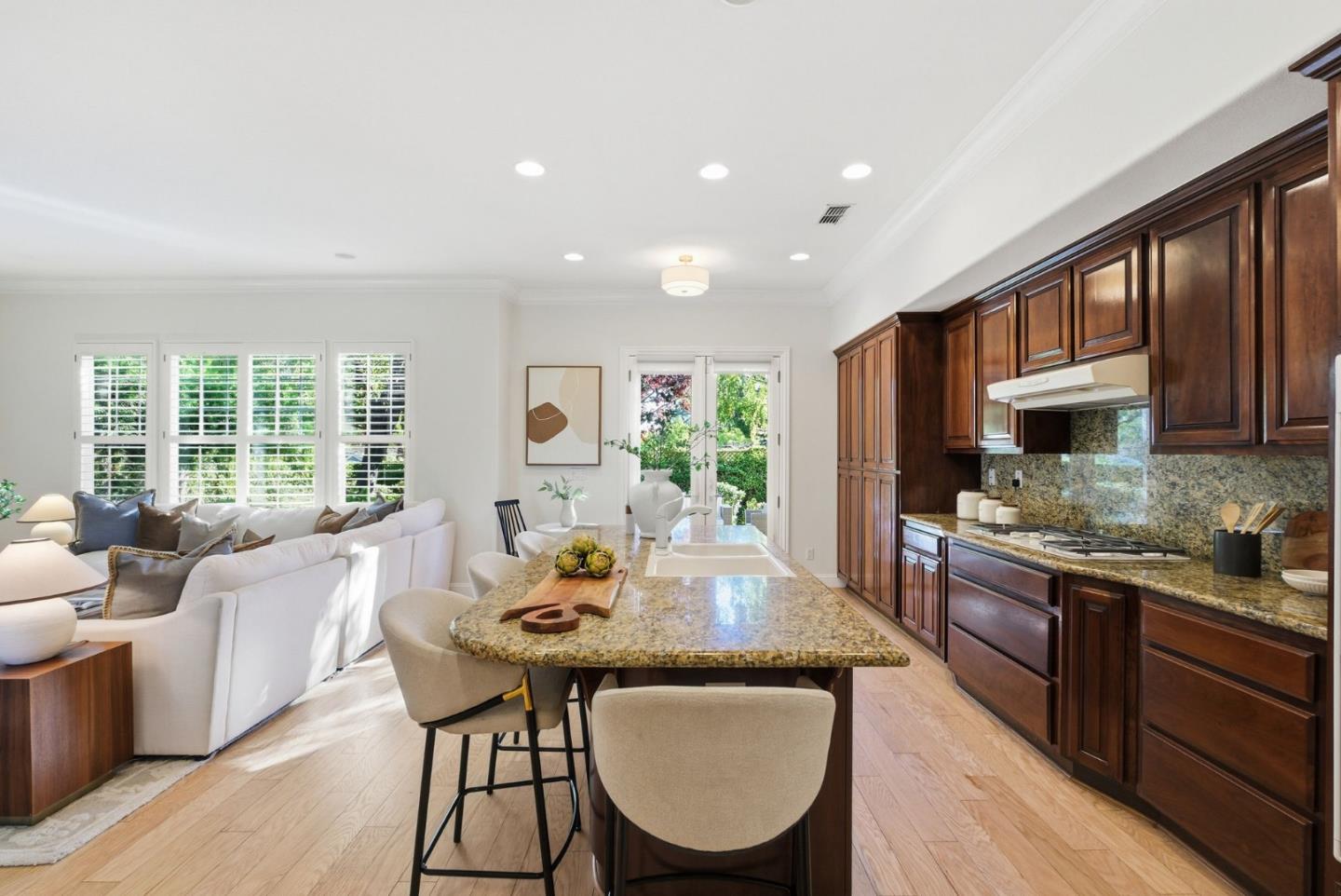 Detail Gallery Image 14 of 72 For 108 Ayala Ct, Los Gatos,  CA 95032 - 3 Beds | 2/1 Baths