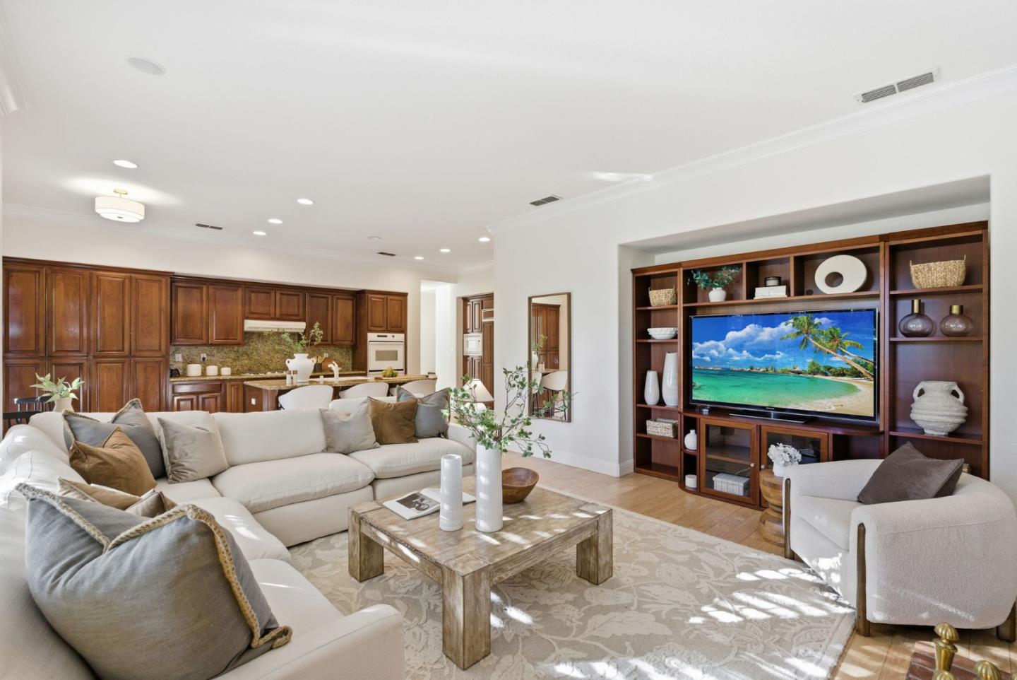 Detail Gallery Image 15 of 72 For 108 Ayala Ct, Los Gatos,  CA 95032 - 3 Beds | 2/1 Baths