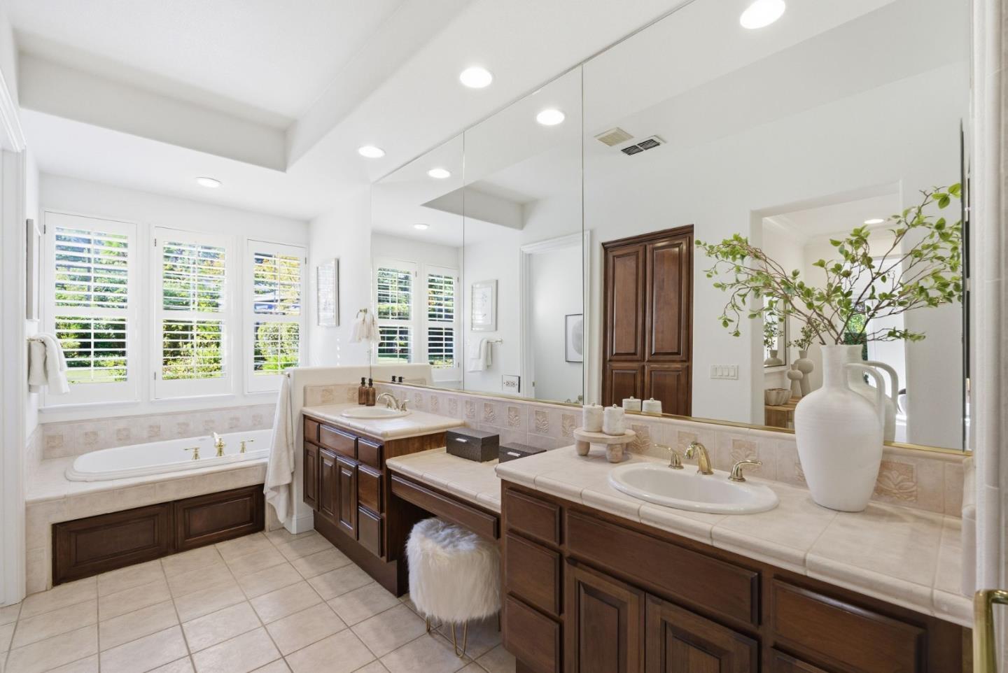 Detail Gallery Image 28 of 72 For 108 Ayala Ct, Los Gatos,  CA 95032 - 3 Beds | 2/1 Baths