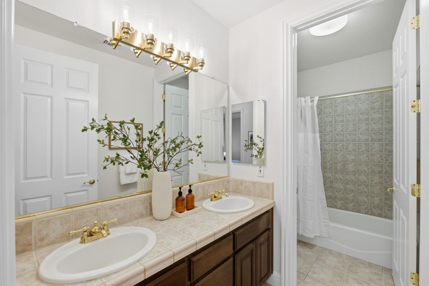 Detail Gallery Image 35 of 72 For 108 Ayala Ct, Los Gatos,  CA 95032 - 3 Beds | 2/1 Baths