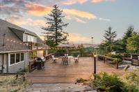 12351 Indian Rock WAY