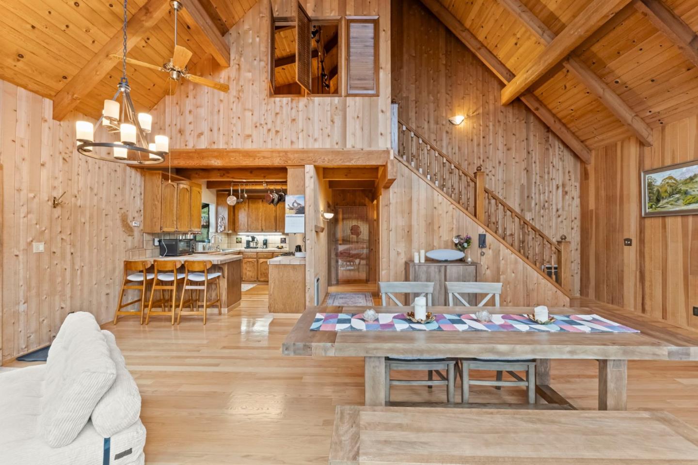 Detail Gallery Image 19 of 41 For 12351 Indian Rock Way, Los Gatos,  CA 95033 - 3 Beds | 2/1 Baths