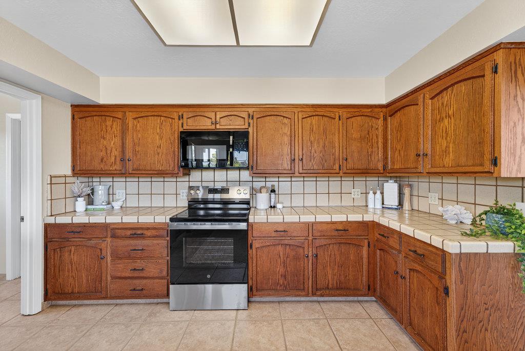 Detail Gallery Image 19 of 49 For 29 Crest Ln, La Selva Beach,  CA 95076 - 3 Beds | 2/1 Baths