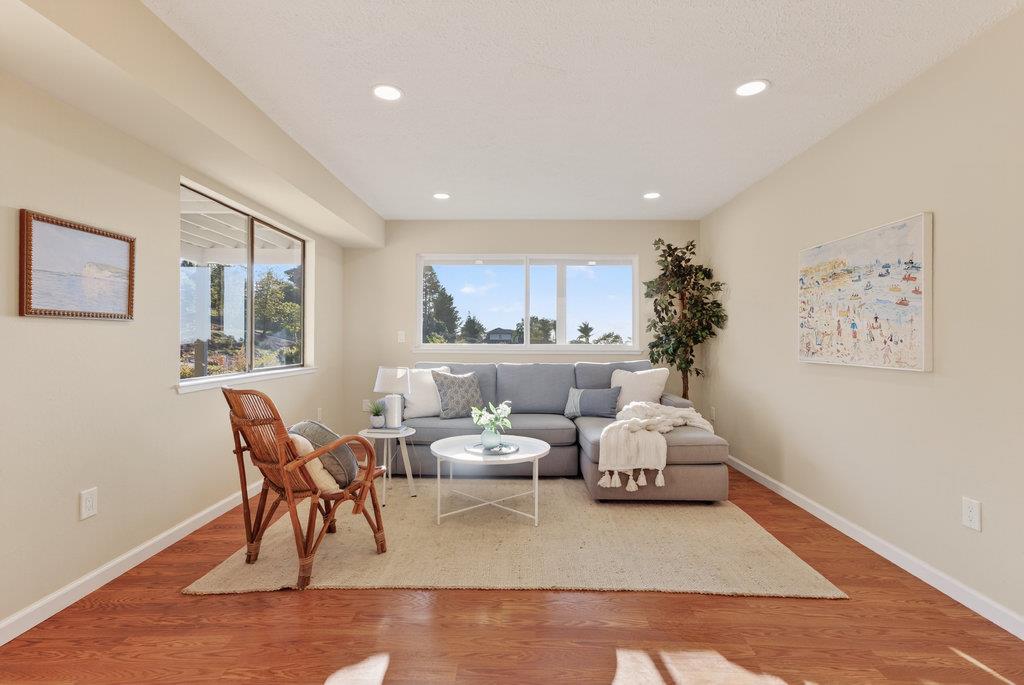 Detail Gallery Image 31 of 49 For 29 Crest Ln, La Selva Beach,  CA 95076 - 3 Beds | 2/1 Baths