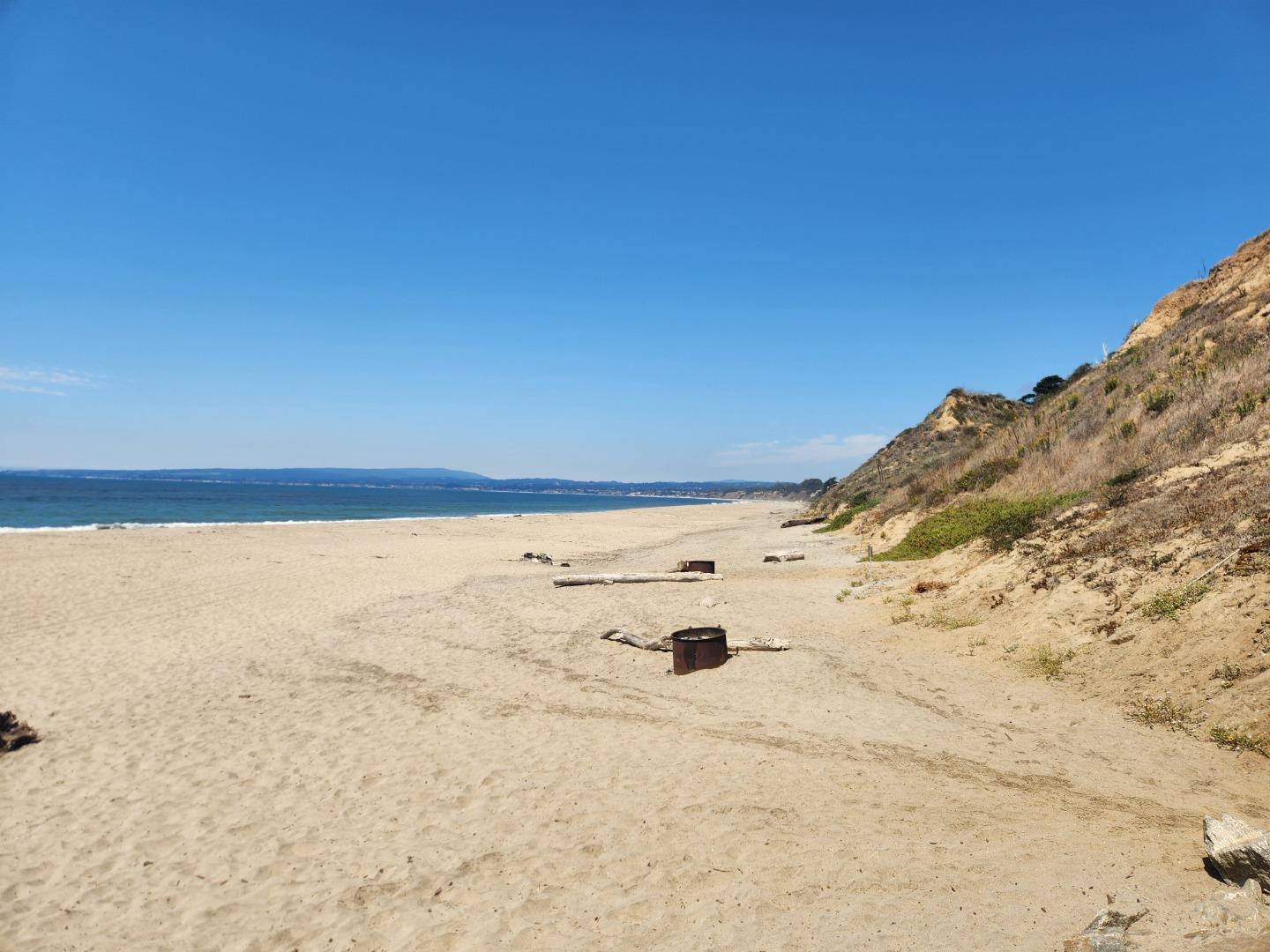 Detail Gallery Image 46 of 49 For 29 Crest Ln, La Selva Beach,  CA 95076 - 3 Beds | 2/1 Baths