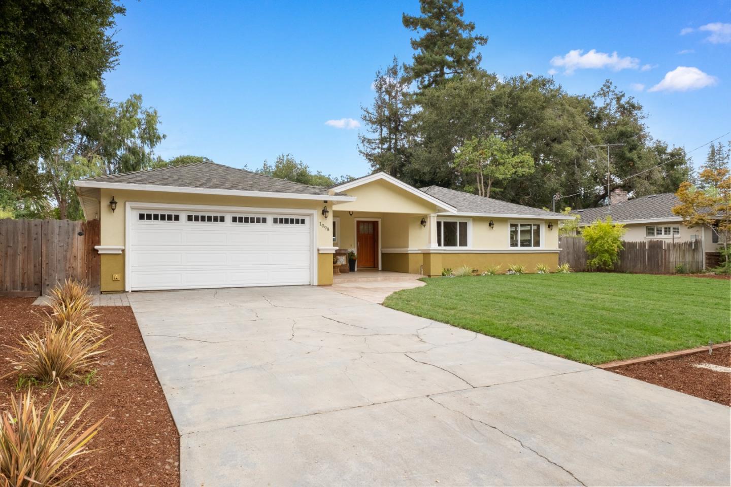 Detail Gallery Image 2 of 62 For 1098 Muir Way, Los Altos,  CA 94024 - 4 Beds | 3 Baths