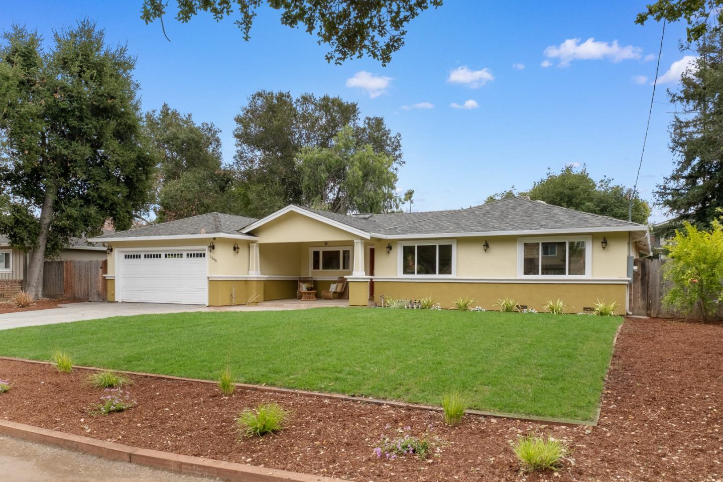 Detail Gallery Image 3 of 62 For 1098 Muir Way, Los Altos,  CA 94024 - 4 Beds | 3 Baths