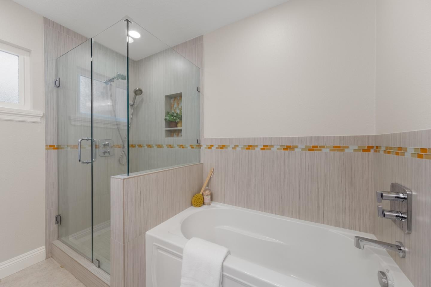 Detail Gallery Image 34 of 62 For 1098 Muir Way, Los Altos,  CA 94024 - 4 Beds | 3 Baths