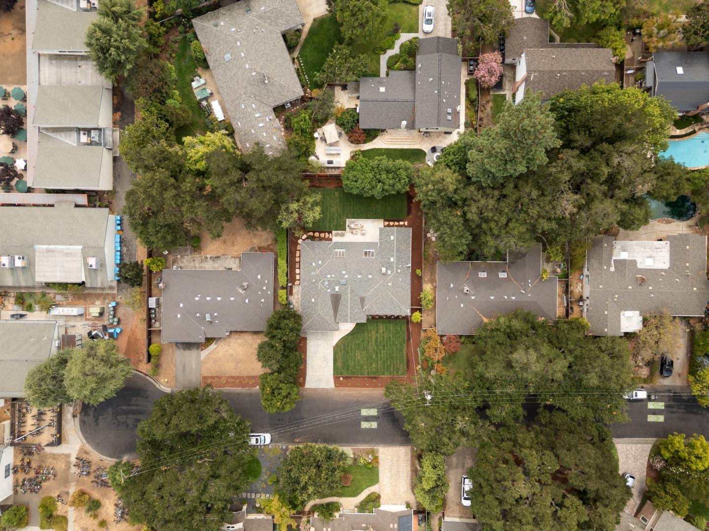 Detail Gallery Image 61 of 62 For 1098 Muir Way, Los Altos,  CA 94024 - 4 Beds | 3 Baths