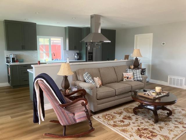 Detail Gallery Image 3 of 16 For 624 Delta Way, Watsonville,  CA 95076 - 2 Beds | 2 Baths