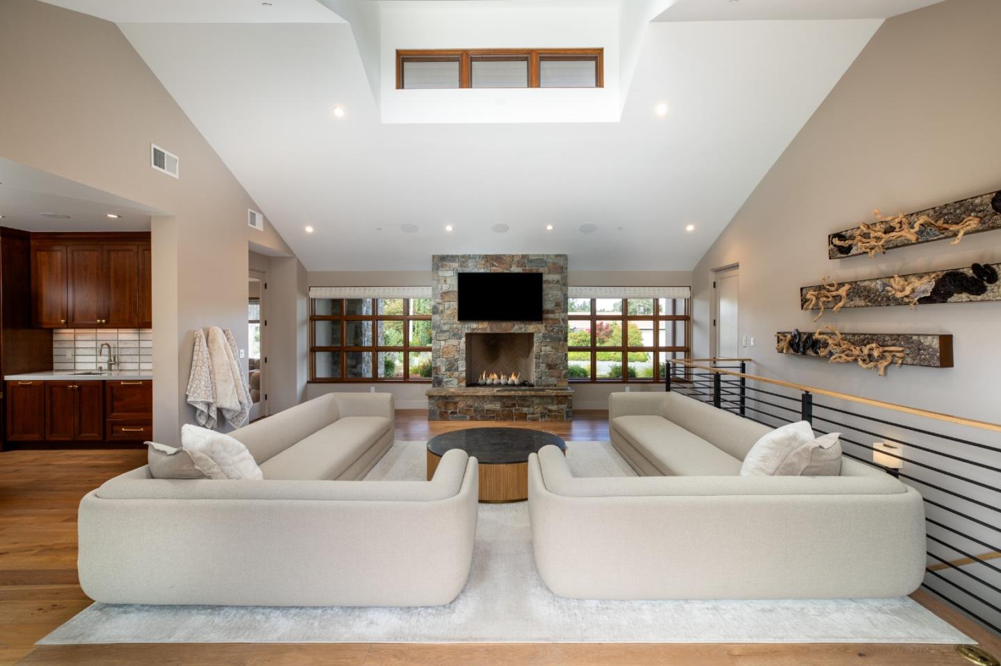 Detail Gallery Image 10 of 61 For 15288 via Pinto, Monte Sereno,  CA 95030 - 5 Beds | 7/2 Baths