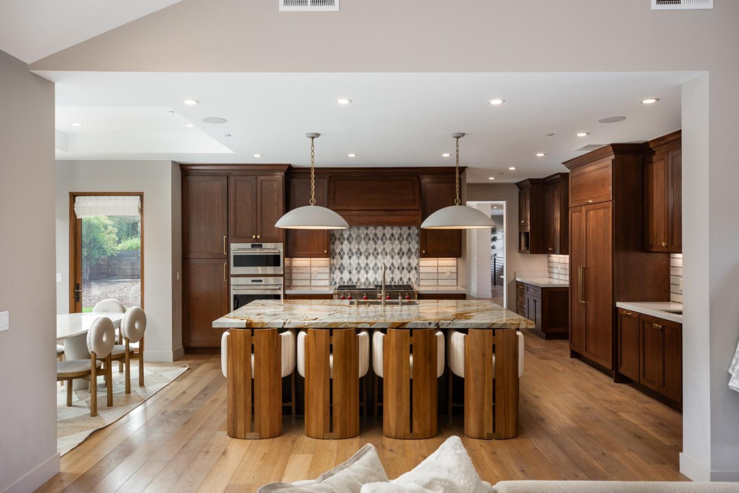 Detail Gallery Image 13 of 61 For 15288 via Pinto, Monte Sereno,  CA 95030 - 5 Beds | 7/2 Baths