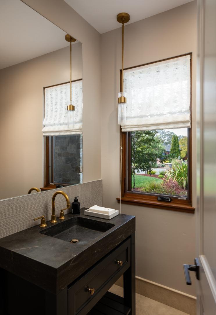 Detail Gallery Image 15 of 61 For 15288 via Pinto, Monte Sereno,  CA 95030 - 5 Beds | 7/2 Baths